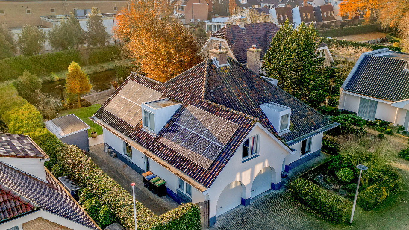 Domestic Solar PV installations from Delta Energy Solutions